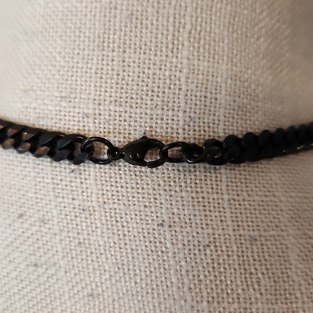 Silv Adore 100% Non-tarnish Stainless Steal Black Chainlink Necklace Maximalists